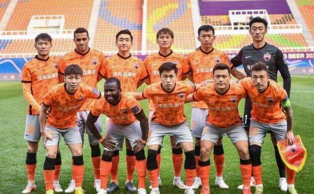 江南体育官网-兵强马壮依旧无冠！深足会走上金元足球的老路吗？